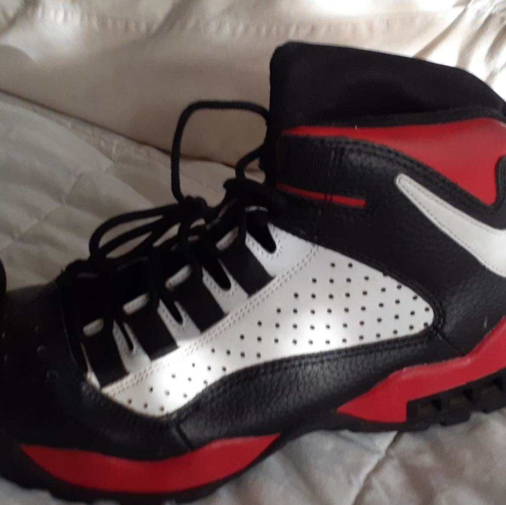 Nike mens sneakers Jordan's size 8